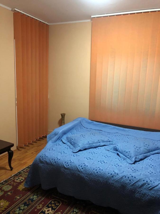 Zeno Villa *